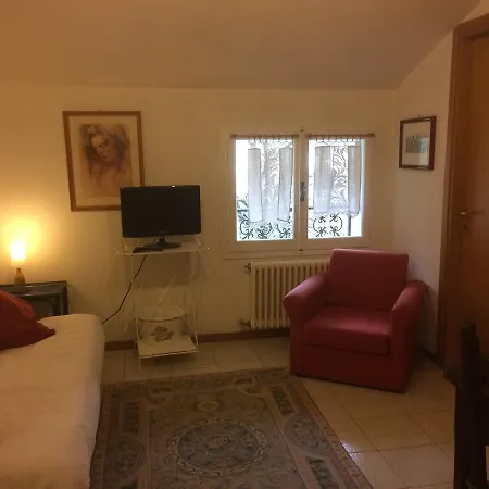 Fedora ليتسانو في بلفيردي