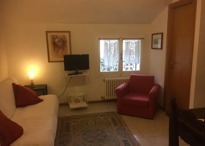 Fedora Lizzano In Belvedere